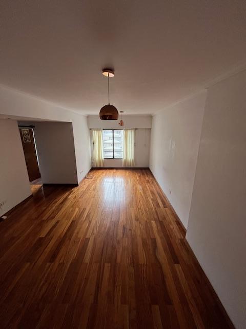 Exc/Ampl S/Piso 2 Amb c/dorm c/vest Baño Toil Ap Prof mts subte y Cabildo