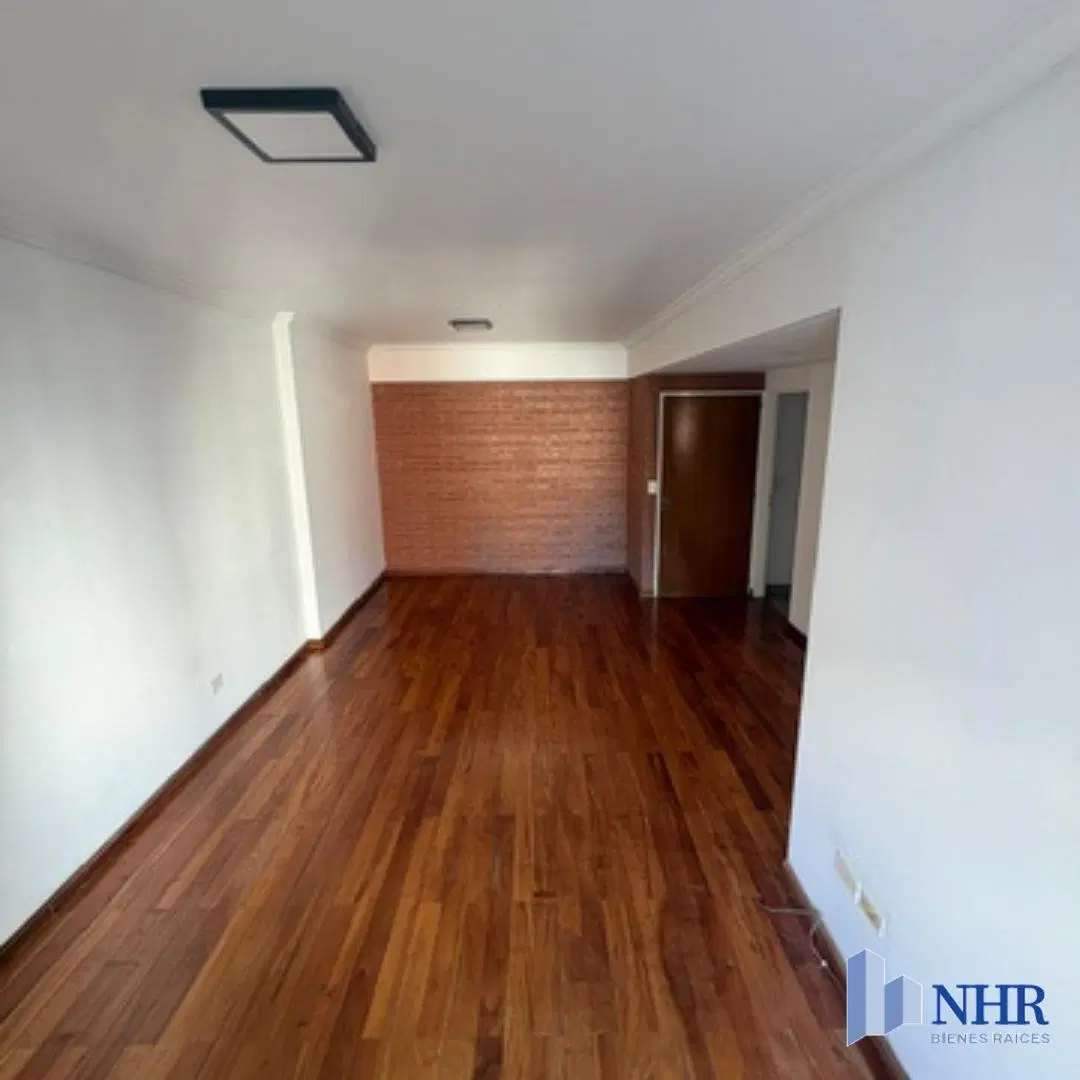 Exc/Ampl S/Piso 2 Amb c/dorm c/vest Baño Toil Ap Prof mts subte y Cabildo 3