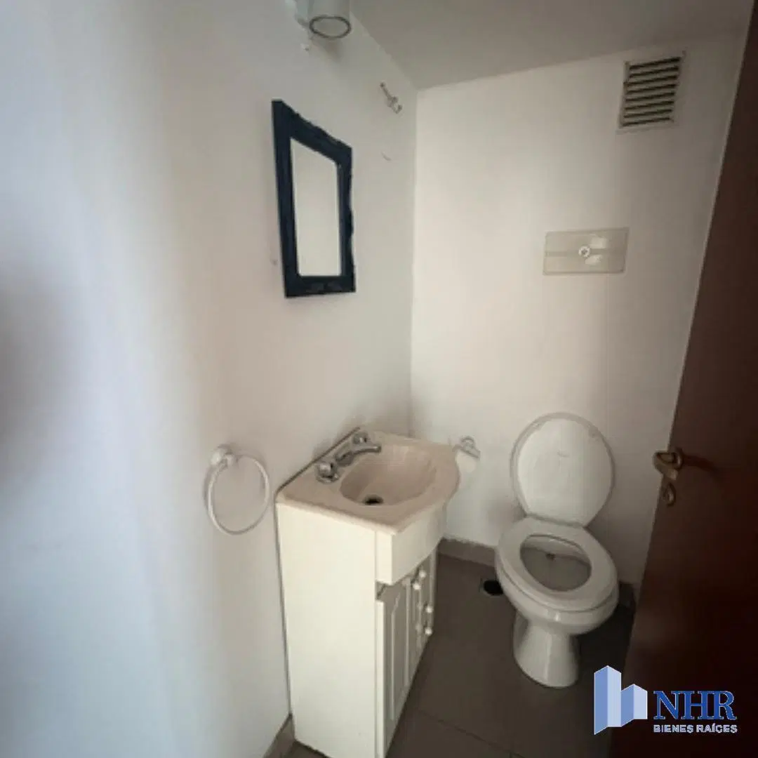 Exc/Ampl S/Piso 2 Amb c/dorm c/vest Baño Toil Ap Prof mts subte y Cabildo 1