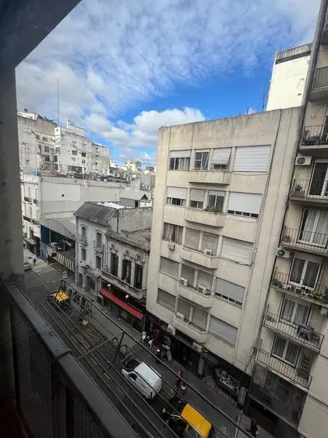 Muy Lindo 2 Amb Fte a Viamonte c/Entr x Callao mts subte y Univers El Salvador 3
