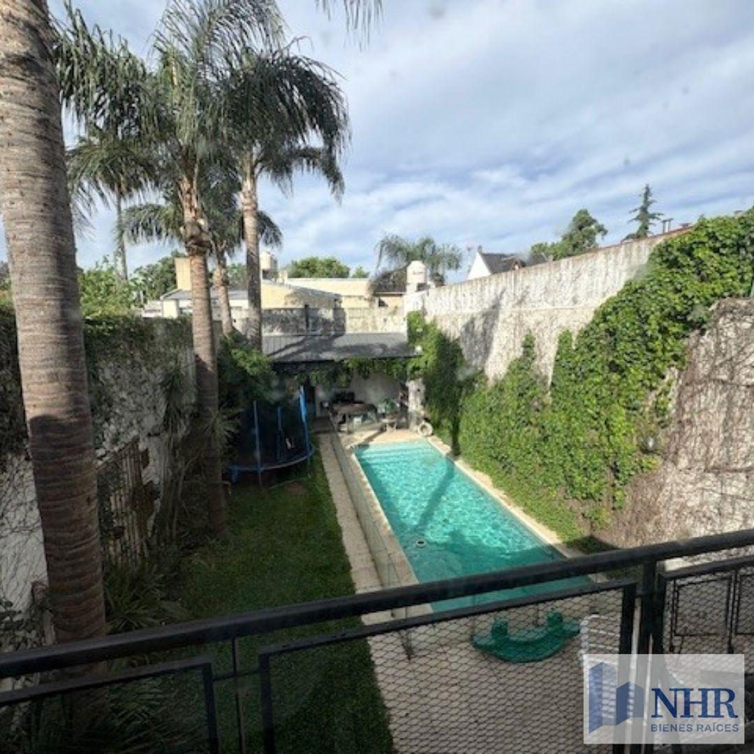 Foto de HERMOSA CASA 4 DORM 306 MTS CUB APROX 2 Plantas Gr Jardin GRPiscina AP, imagen 1