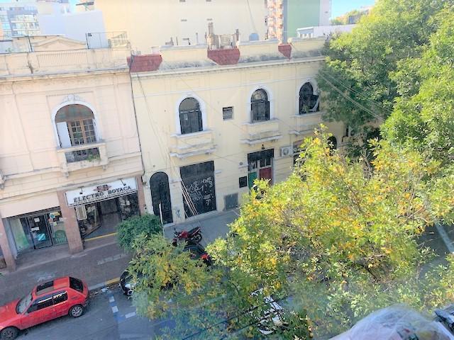 Foto de Exc Depósito / Salón para uso comercial /Textil , Gimnasio etc 280 mts, imagen 4