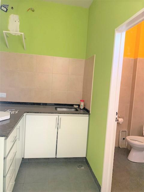 Foto de Exc Depósito / Salón para uso comercial /Textil , Gimnasio etc 280 mts, imagen 2