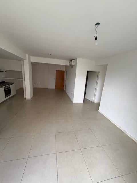 Foto de Divino 3 Amb Fte Gr Balcon corr Todo Fte Coc Lav Ind 3 Añ Blvd Mendoza, imagen 5