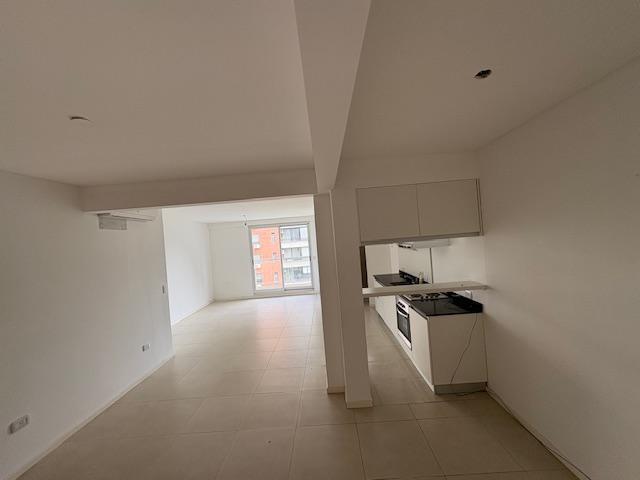Foto de Divino 3 Amb Fte Gr Balcon corr Todo Fte Coc Lav Ind 3 Añ Blvd Mendoza, imagen 3