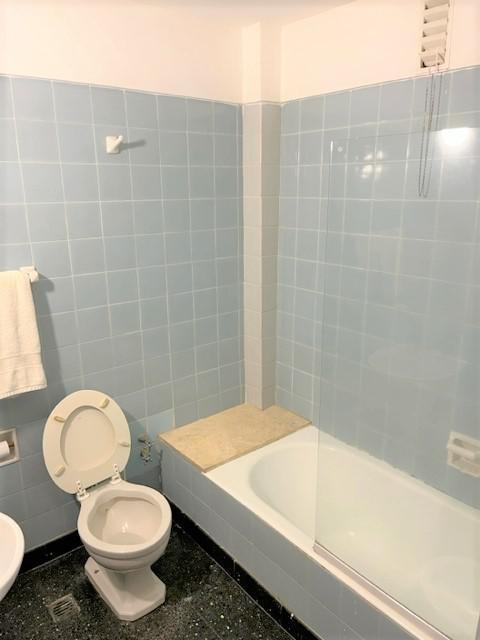 Foto de Excepc 3 Amb fte en Esq Totalm amoblado c/gr cocina y lumin, imagen 3