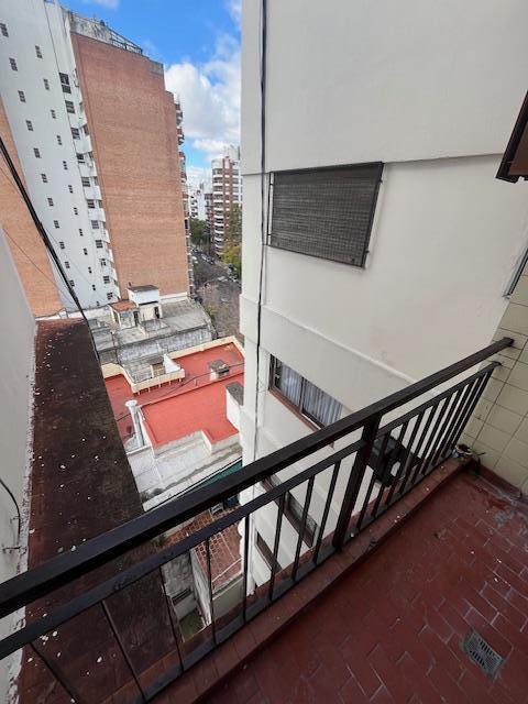 Foto de Exc Amb A/PROF mts Av Rivadav P Goyena subte super lumin Coc Lav /Bcon, imagen 1