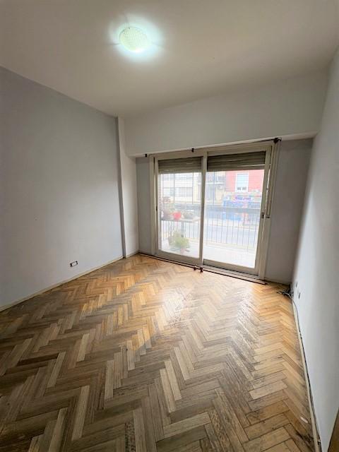 Foto de AMPL SEMIPISO FRENTE A RECICLAR C/BCON CORR HERM PATIO EXCEL UBIC APTO, imagen 4
