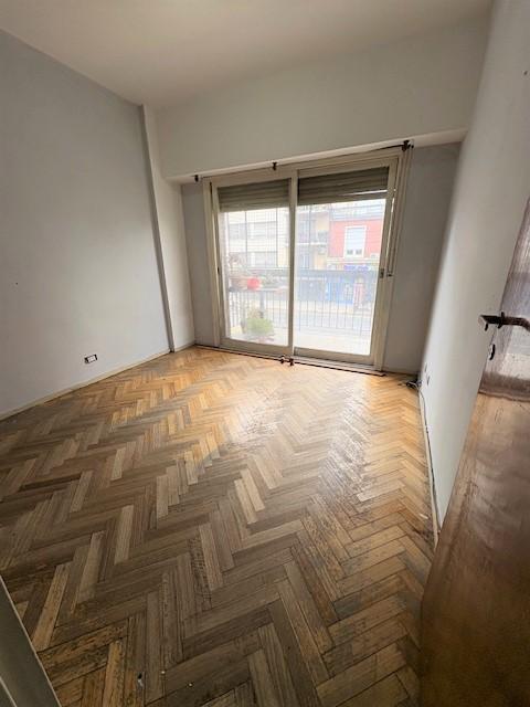 Foto de AMPL SEMIPISO FRENTE A RECICLAR C/BCON CORR HERM PATIO EXCEL UBIC APTO, imagen 3