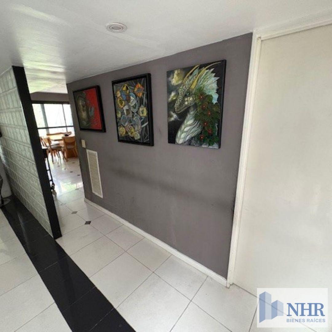 Foto de HERMOSA CASA 4 DORM 306 MTS CUB APROX 2 Plantas Gr Jardin GRPiscina AP, imagen 5