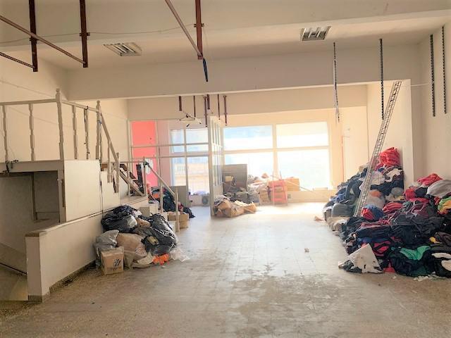 Foto de Exc Depósito / Salón para uso comercial /Textil , Gimnasio etc 280 mts, imagen 5