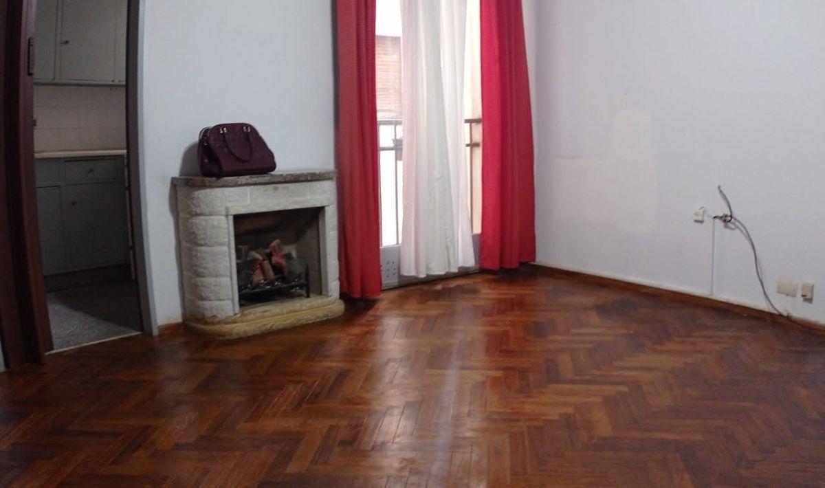 Foto de 2 AMB CON BALCÓN FRANCÉS Y DETALLES DE ÉPOCA, imagen 1