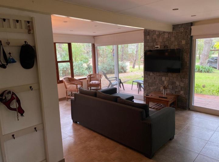 DUEÑO VENDE - Hermosa casa en excelente zona de Mar de las pampas. 5