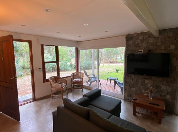 DUEÑO VENDE - Hermosa casa en excelente zona de Mar de las pampas. 2