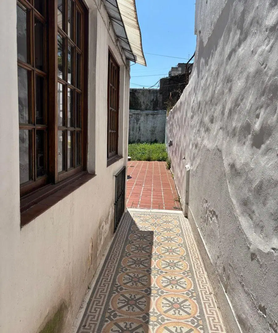 Venta │ Monserrat│casa de 6 Ambientes con Patio y Jardin 5