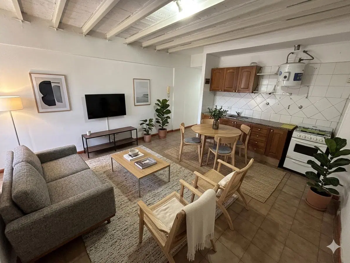 Venta | Velez Sarsfield | 2 Ambientes con Balcón | Bajas Expensas! 2