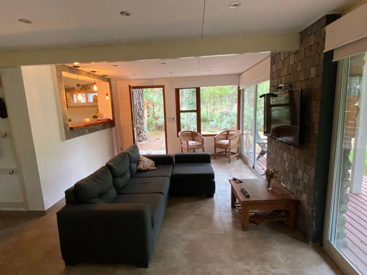 DUEÑO VENDE - Hermosa casa en excelente zona de Mar de las pampas. 4