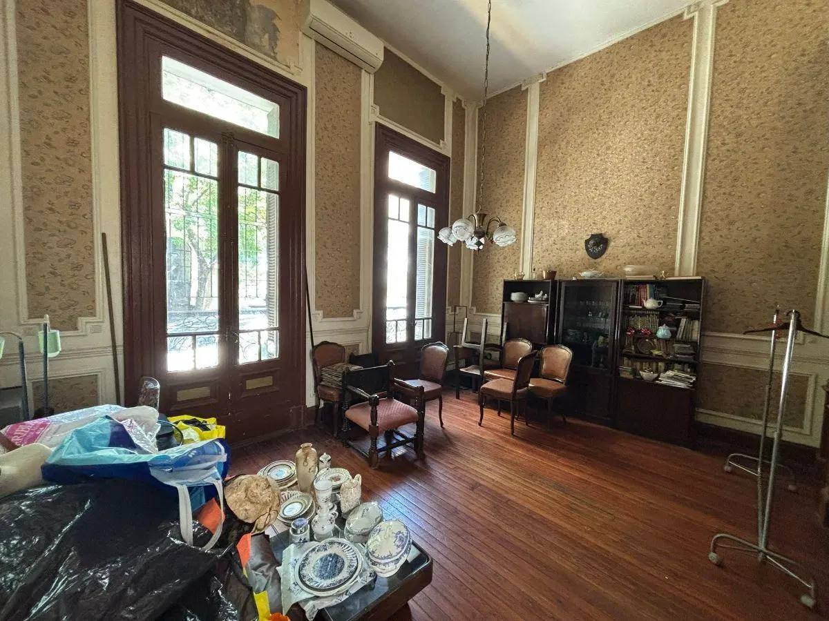 Venta │ Monserrat│casa de 6 Ambientes con Patio y Jardin 5