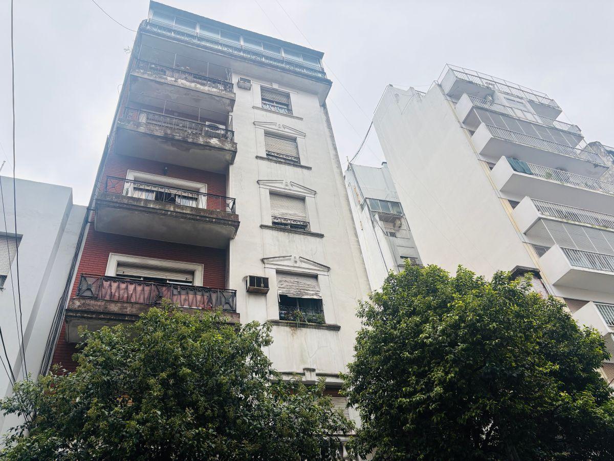 Departamento reciclado a nuevo con 2 habitaciones y dependencia