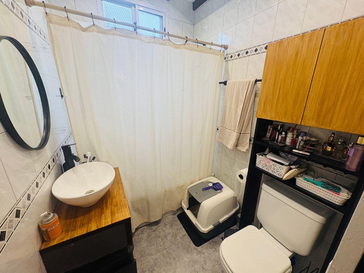 Departamento reciclado a nuevo con 2 habitaciones y dependencia