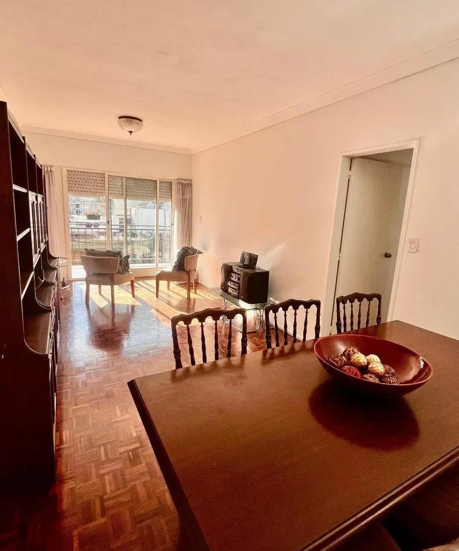 V. Urquiza │ Venta │ Semipiso 4 amb + Dep │ Al frente. Muy luminoso! 3