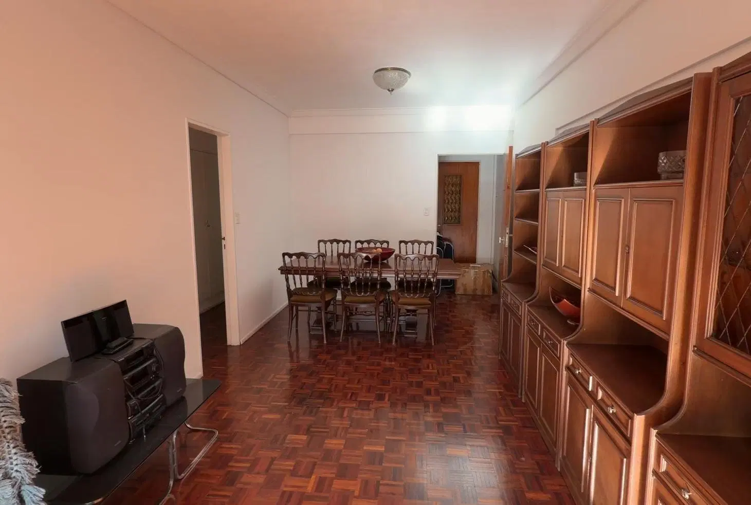 V. Urquiza │ Venta │ Semipiso 4 amb + Dep │ Al frente. Muy luminoso! 1