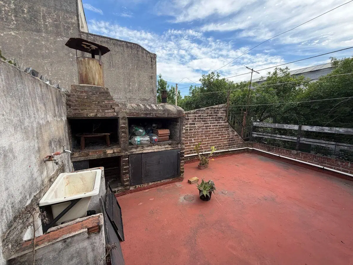 Barracas | PH en Venta + 2 Locales + Terraza con Parrilla 4