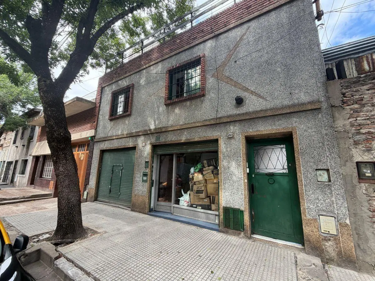Barracas | 2 Locales Comerciales + 3 Ambientes + Terraza 2