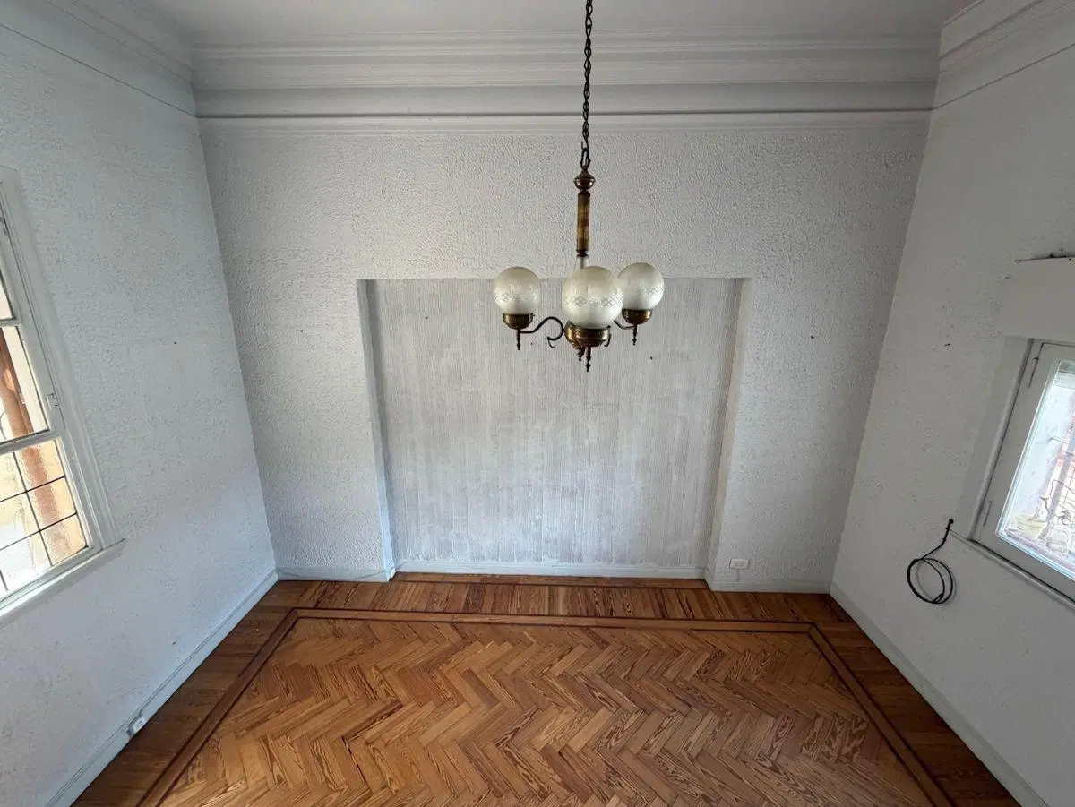 Venta con Financiación - Monserrat - 3 Amb con Dependencia - Edificio de Estilo 5