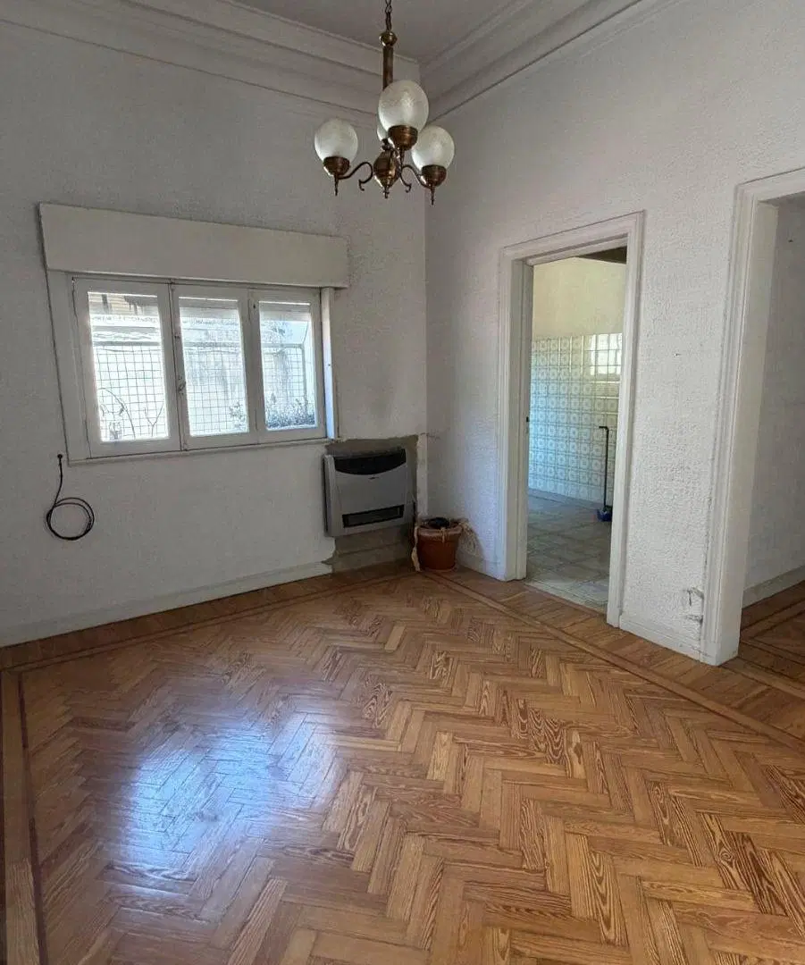Venta con Financiación - Monserrat - 3 Amb con Dependencia - Edificio de Estilo 4