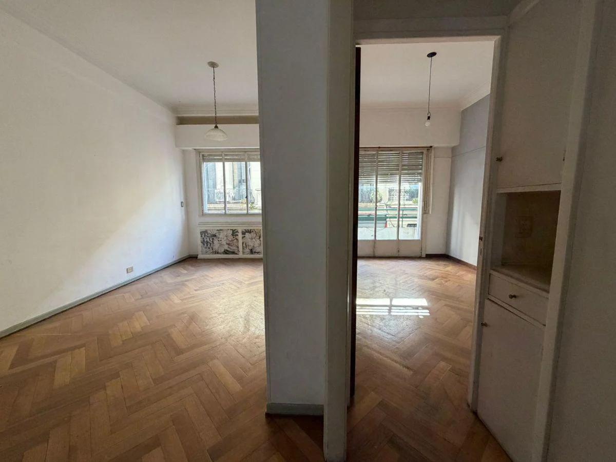 Foto de Venta | Monserrat | 3 Ambientes | Balcón Al Frente, imagen 2