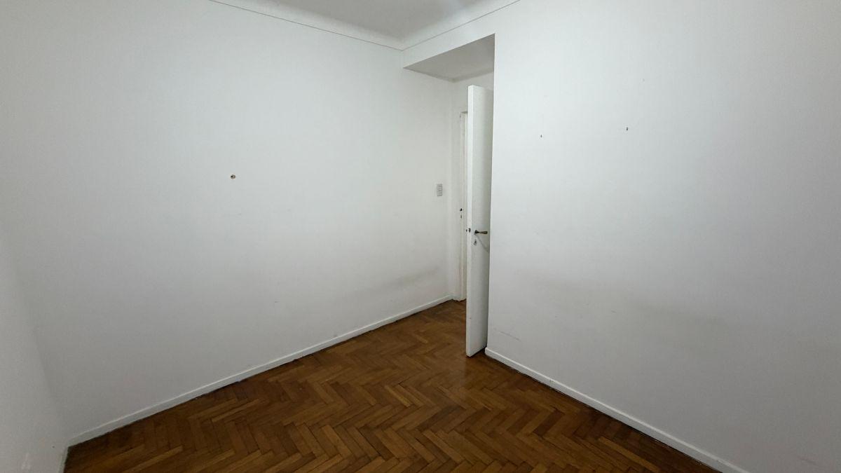 Foto de Venta | Recoleta | 3 Ambientes con dependencia | Balcón | Patio | Muy buena ubicación, imagen 4