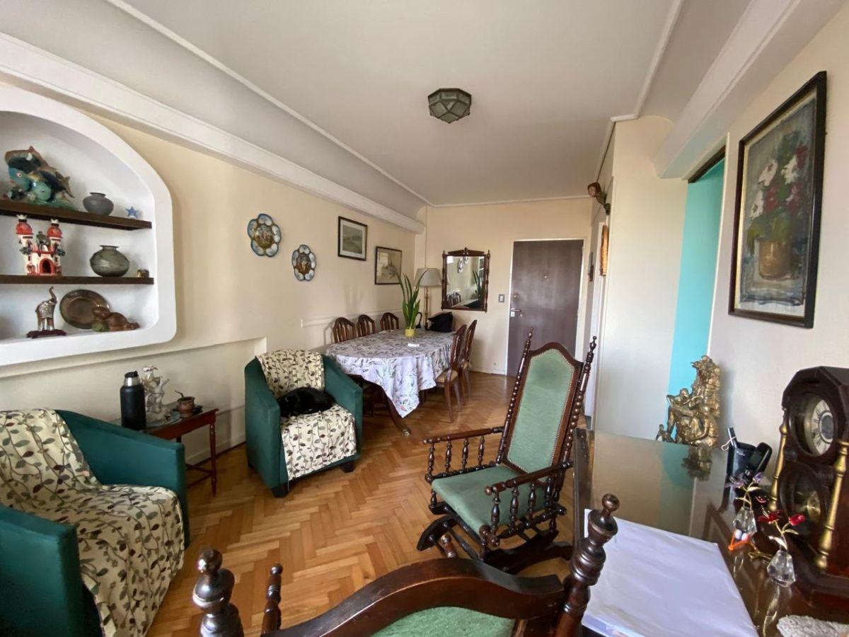 Foto de Venta | Monserrat| 3 Ambientes con Balcón Al Frente |Semipiso | Baulera, imagen 3