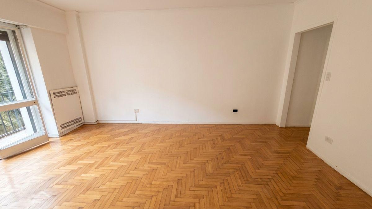 Foto de Venta | Recoleta | 3 Ambientes con dependencia | Balcón | Patio | Muy, imagen 1