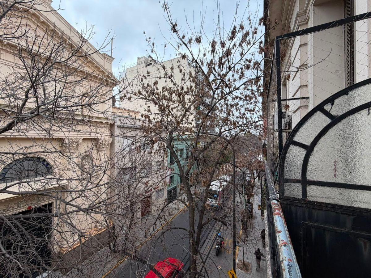 Foto de Venta | Almagro | 4 Ambientes | Dos Balcones Al Frente, imagen 1
