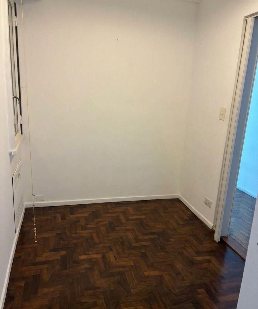 Foto de Venta | Recoleta | 3 Ambientes con dependencia | Balcón | Patio | Muy, imagen 3