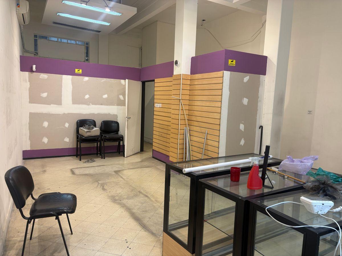 Foto de Local comercial - 73 m2 - Sin expensas, imagen 4