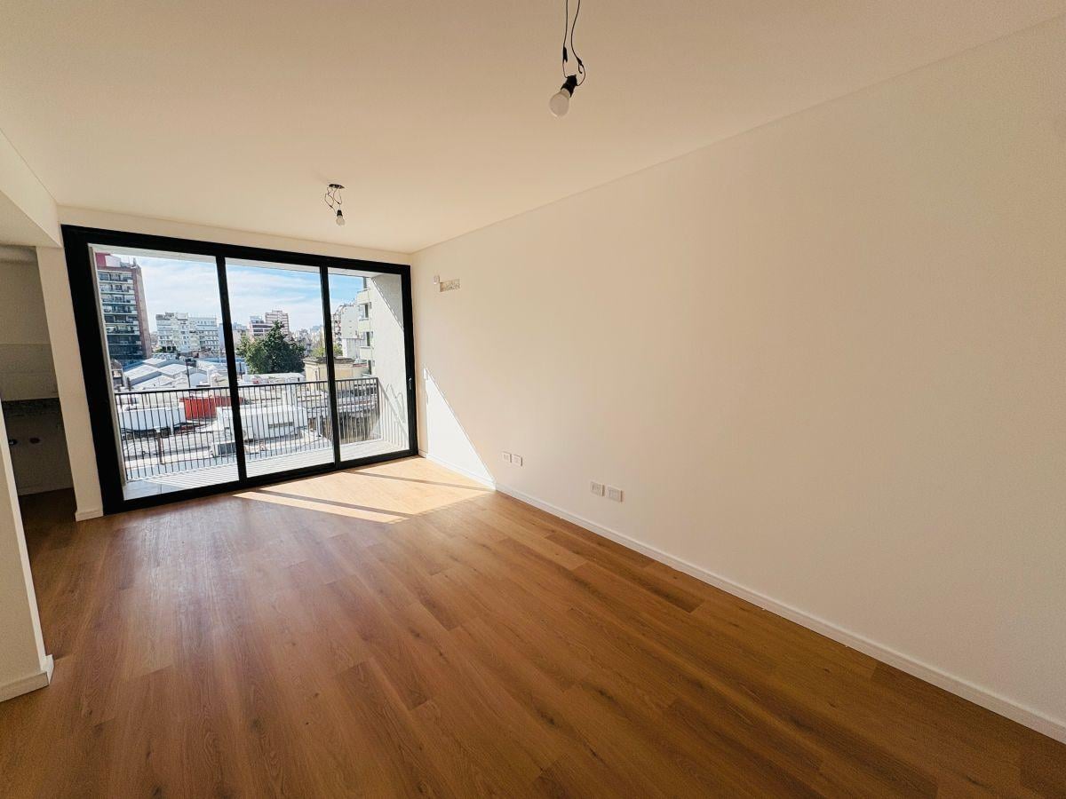 Foto de Venta - Departamento de 2 Ambientes con Balcon - Todo luz y sol!, imagen 1