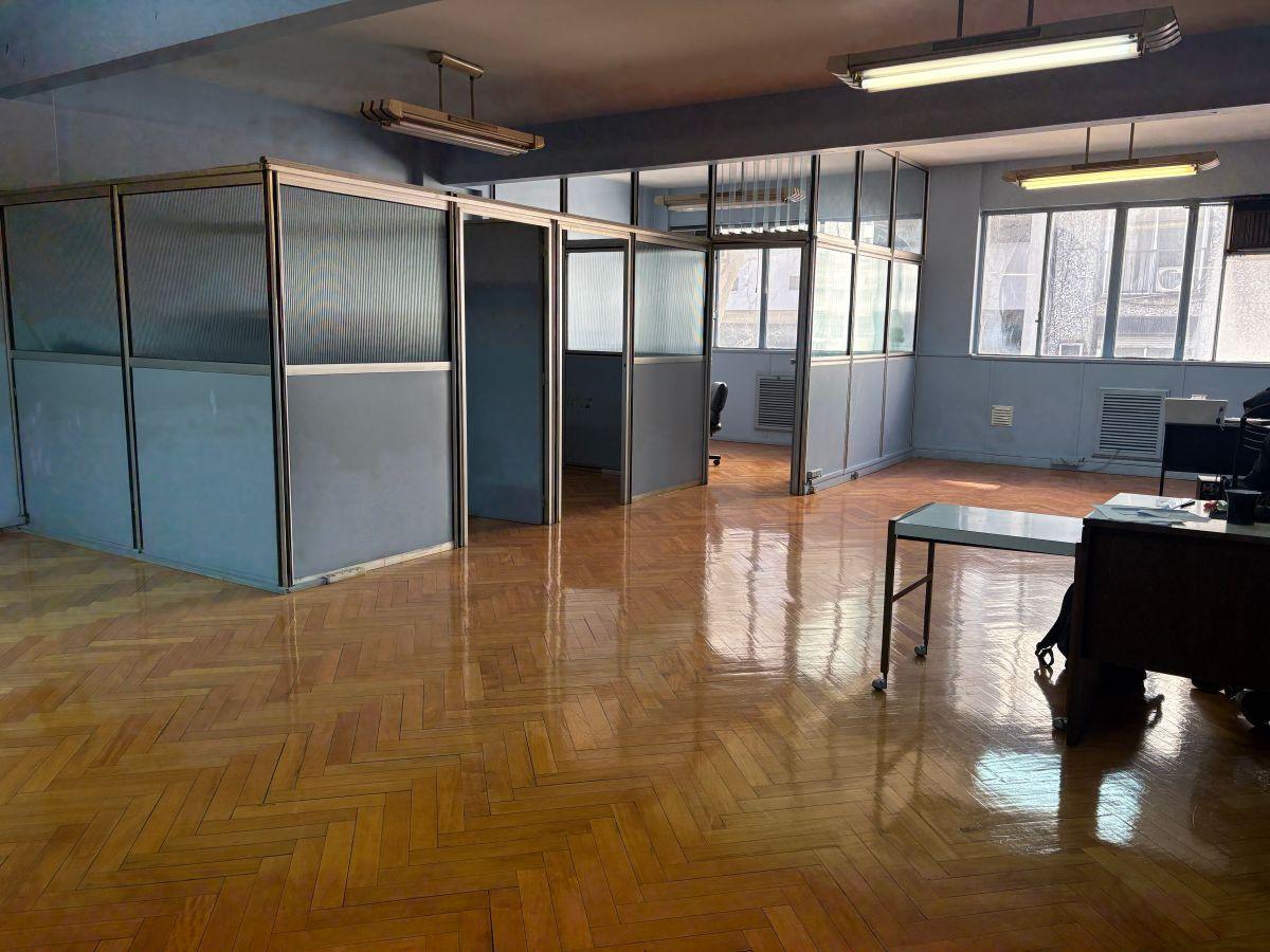 Foto de Excelente Oficina comercial de 80 m² en venta en Balvanera, imagen 2