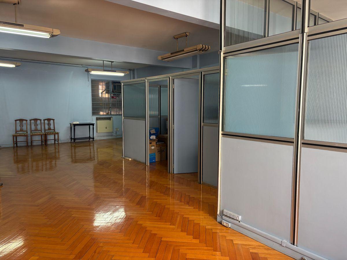 Foto de Excelente Oficina comercial de 80 m² en venta en Balvanera, imagen 5
