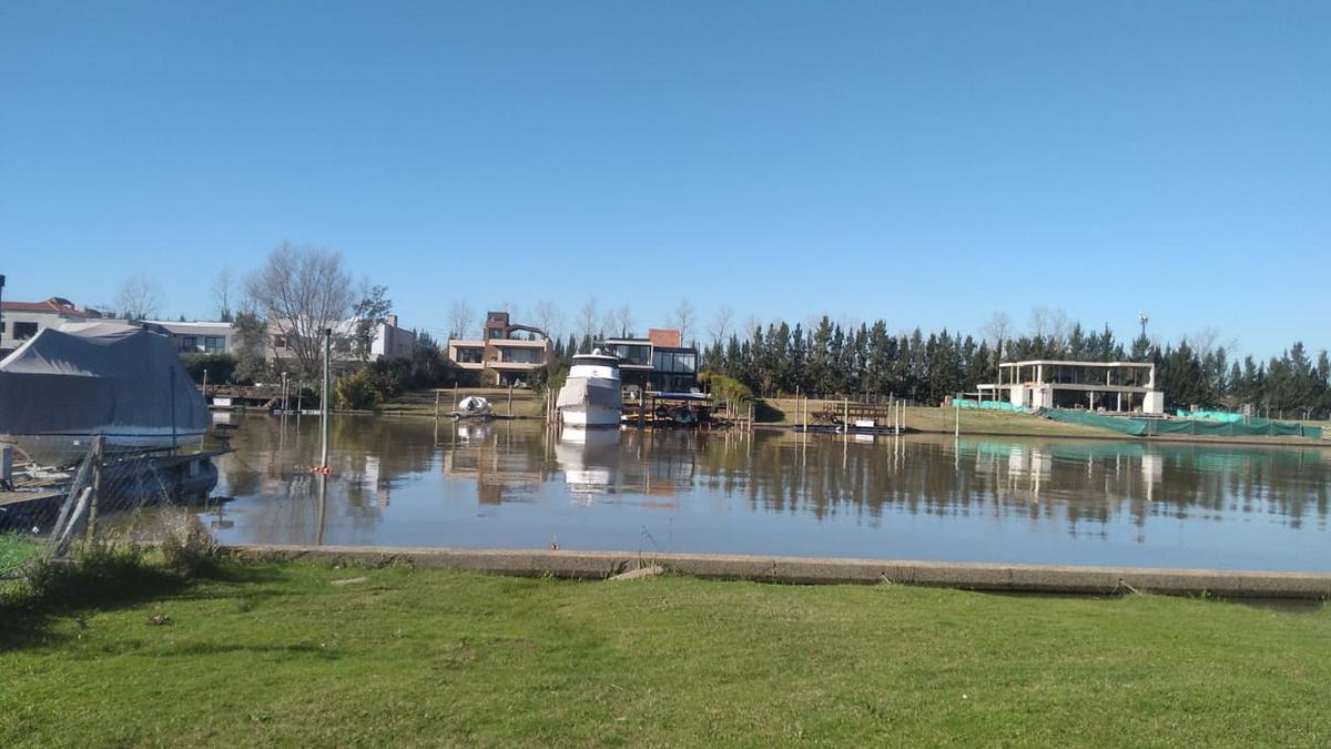 Lote al rio en venta con amarra en el barrio san Juan, Villa Nueva, Tigre
