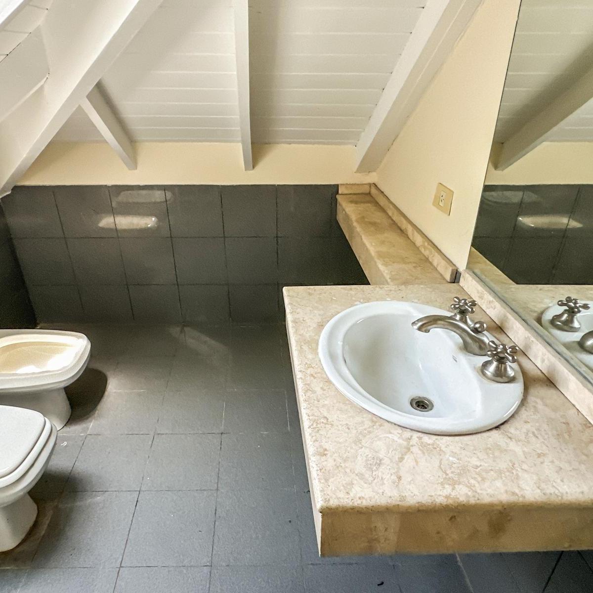 Casa Chalet en Venta. Uspallata 1600 1