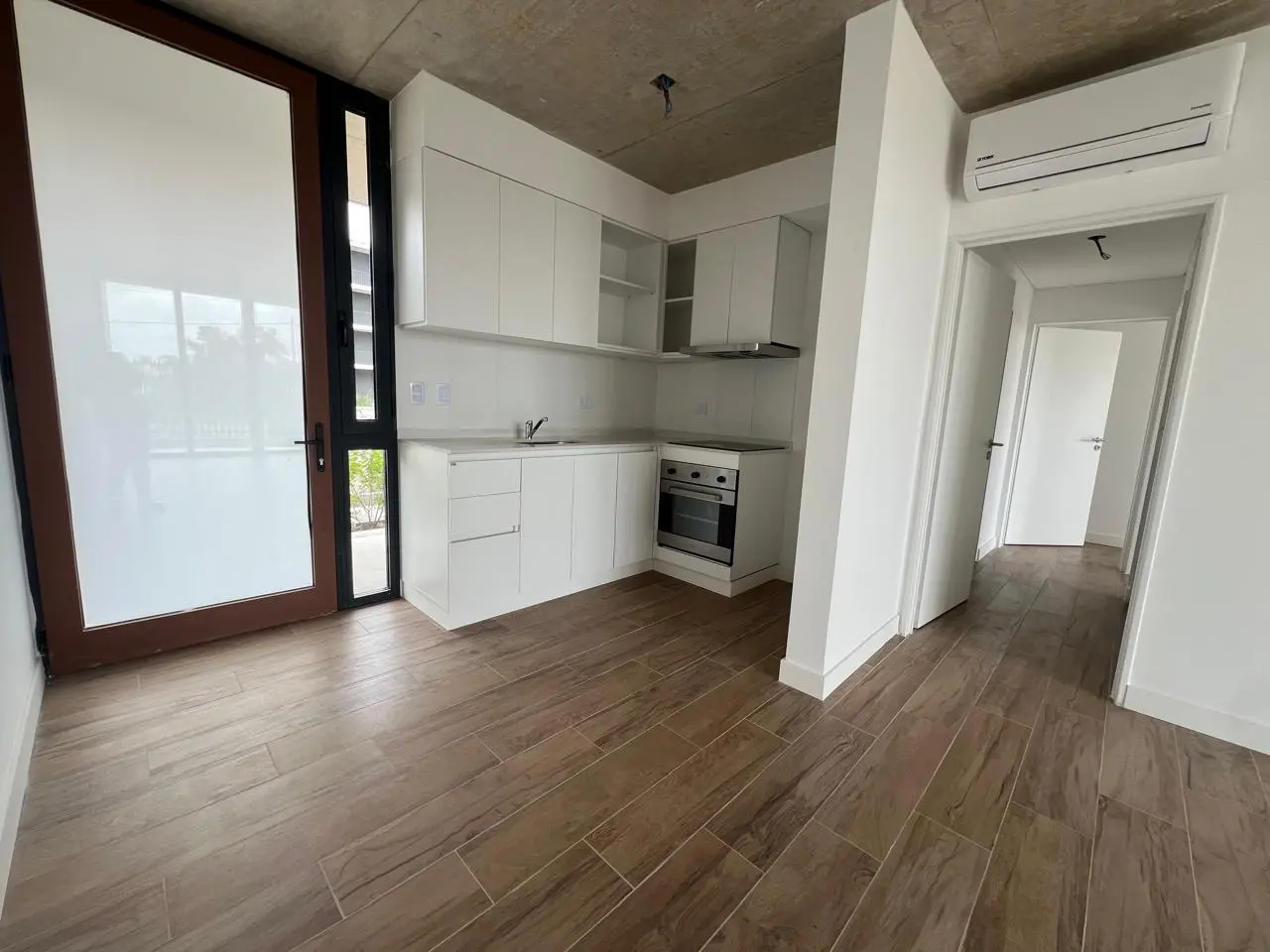 Alquiler departamento 3 amb con galería y jardín propio en Terrazas de Santa Maria - Villanueva 2