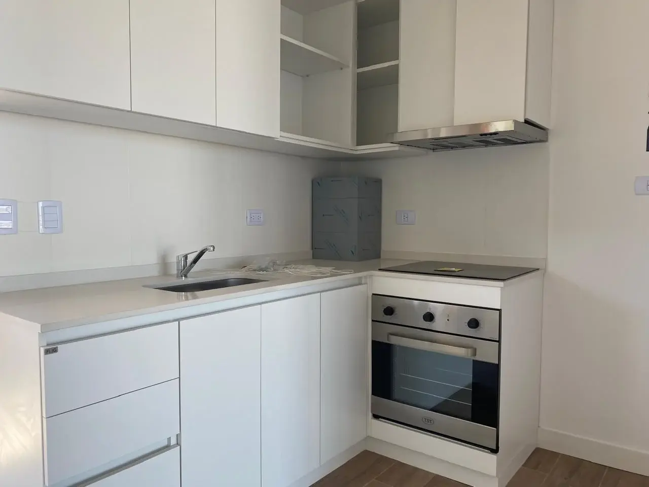 Alquiler departamento 3 amb con galería y jardín propio en Terrazas de Santa Maria - Villanueva 3