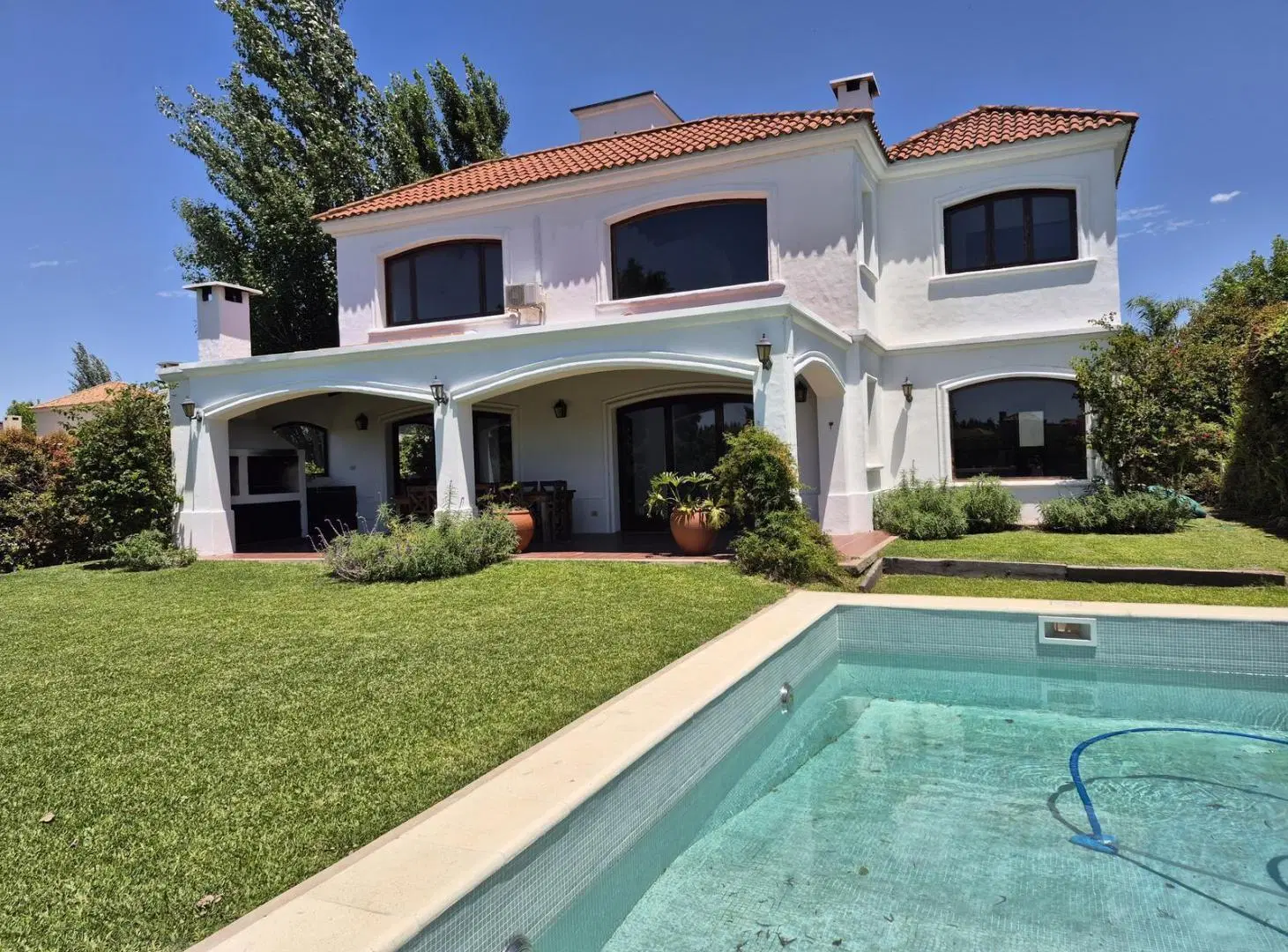 Casa en  venta a la laguna Santa Catalina, Villanueva, Tigre 3