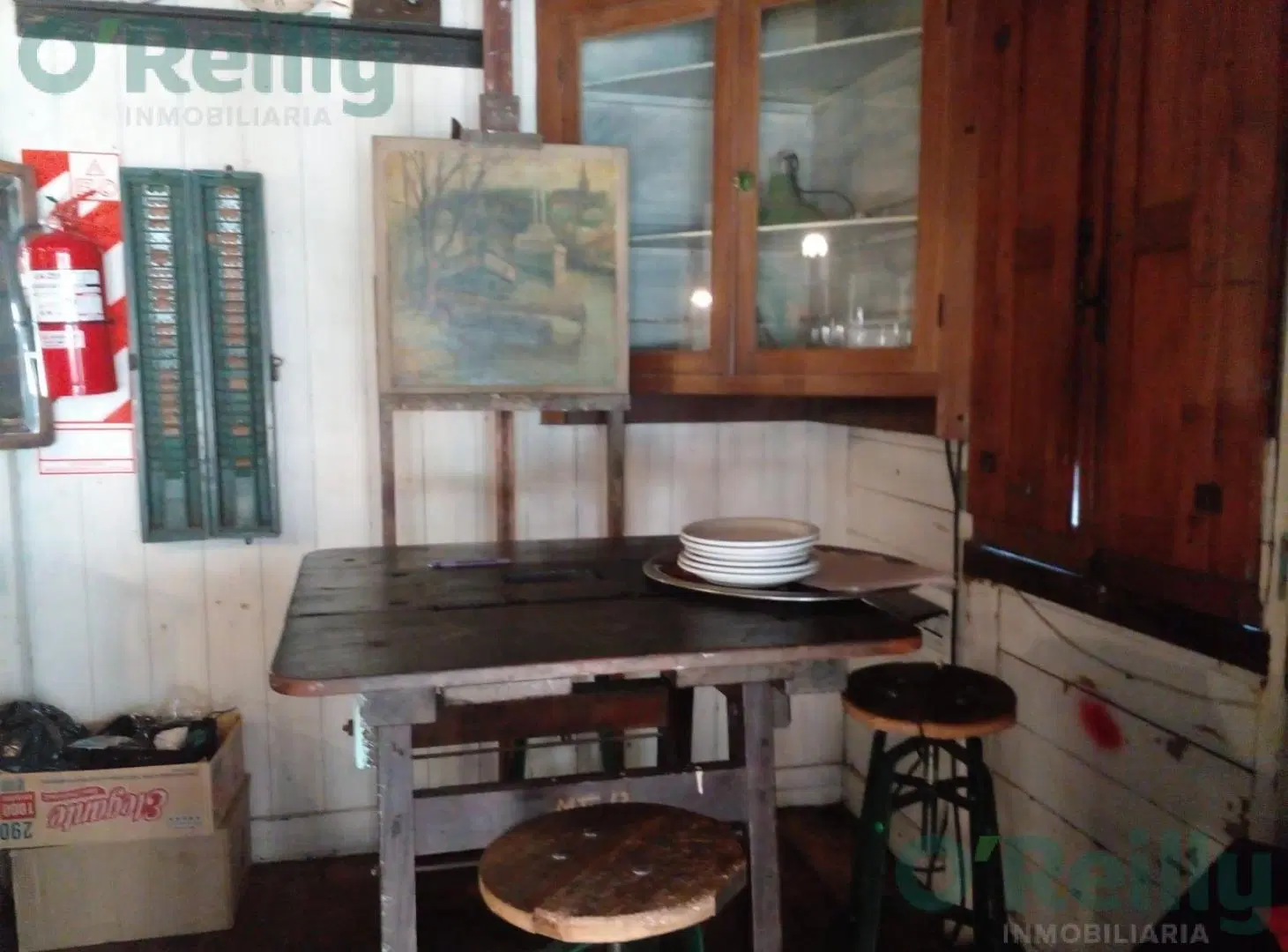 Local en venta bajo San Isidro - Calle Primera Junta 8
