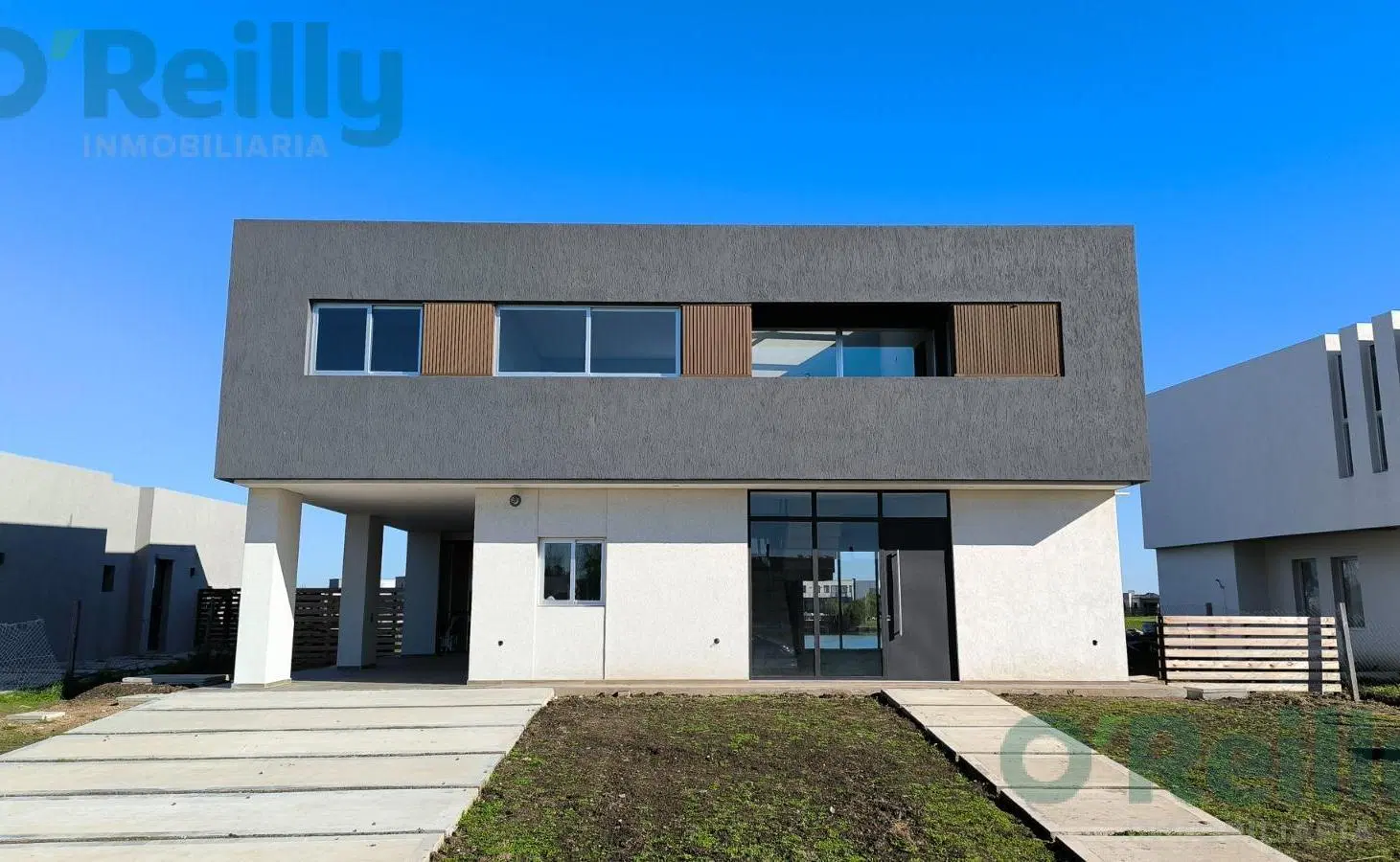 Casa en Venta a la Laguna en  San Sebastian 2