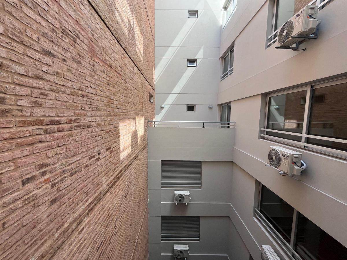 Venta 6 Ambientes a Estrenar con Balcon Caballito 3