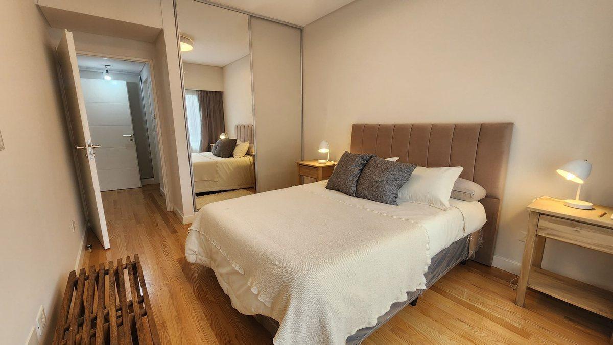 Venta 2 Ambientes con Balcon y Cochera Caballito 1