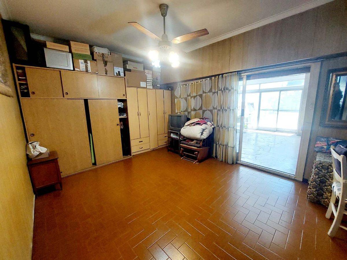 2 PH, Cochera, Jardín, Quincho y Local Comercial 4